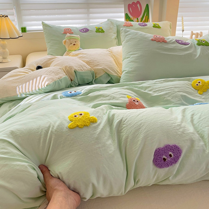 91家纺网 家纺一手货源 找家纺 韩巢家纺 2024热款超柔水洗棉毛巾绣床上用品四件套学生宿舍三件套-小精灵系列（提供精美卖家秀 ） 小精灵浅黄绿