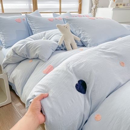 91家纺网 家纺一手货源 找家纺 （总）韩秀家纺 2025超柔加厚水洗棉四件套毛巾绣爱心玫瑰系列云朵棉亲肤床笠刺绣花