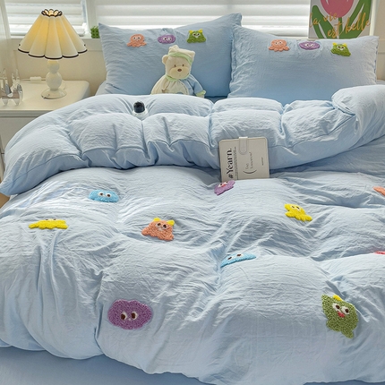 91家纺网 家纺一手货源 找家纺 韩巢家纺 2024热款超柔水洗棉毛巾绣床上用品四件套学生宿舍三件套-小精灵系列（提供精美卖家秀 ） 小精灵浅蓝