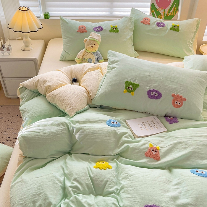 91家纺网 家纺一手货源 找家纺 韩巢家纺 2024热款超柔水洗棉毛巾绣床上用品四件套学生宿舍三件套-小精灵系列（提供精美卖家秀 ） 小精灵浅黄绿