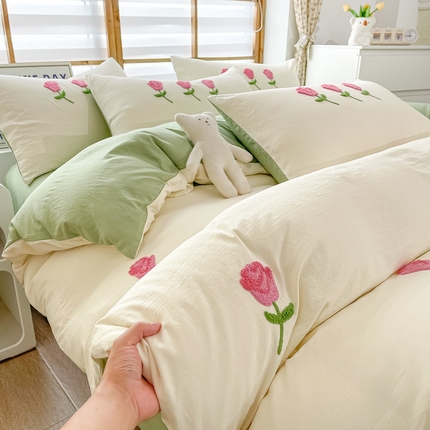91家纺网 家纺一手货源 找家纺 （总）韩秀家纺 2025超柔加厚水洗棉四件套毛巾绣爱心玫瑰系列云朵棉亲肤床笠刺绣花