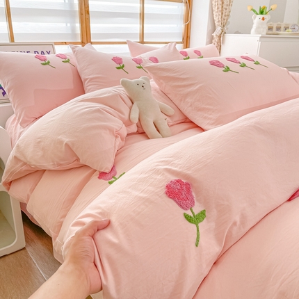 91家纺网 家纺一手货源 找家纺 （总）韩秀家纺 2025超柔加厚水洗棉四件套毛巾绣爱心玫瑰系列云朵棉亲肤床笠刺绣花