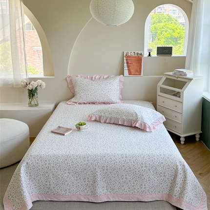 91家纺网 家纺一手货源 找家纺 诗黛尔 2024秋冬新款全棉法式花边床盖套件 花悦