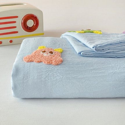 91家纺网 家纺一手货源 找家纺 韩巢家纺 2024热款超柔水洗棉毛巾绣单件被套-小精灵系列（提供精美卖家秀 ） 小精灵浅蓝
