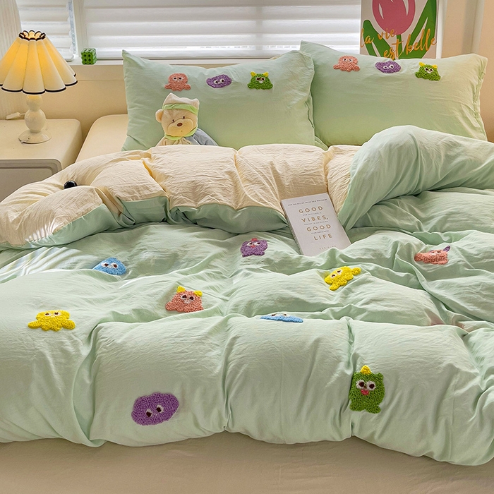 91家纺网 家纺一手货源 找家纺 韩巢家纺 2024热款超柔水洗棉毛巾绣床上用品四件套学生宿舍三件套-小精灵系列（提供精美卖家秀 ） 小精灵浅黄绿