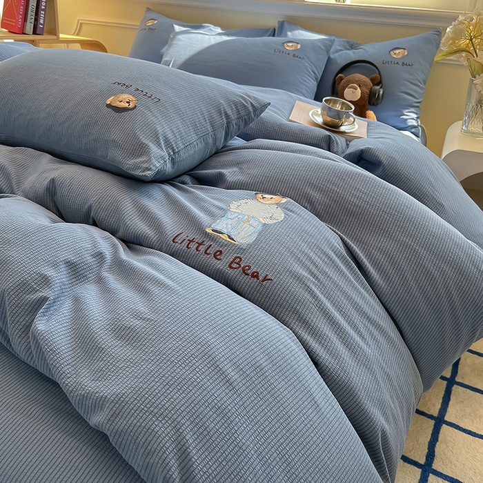 91家纺网 家纺一手货源 找家纺 （总）眠帛家居 2024新款水洗棉提花刺绣四件套熊先生-风格二