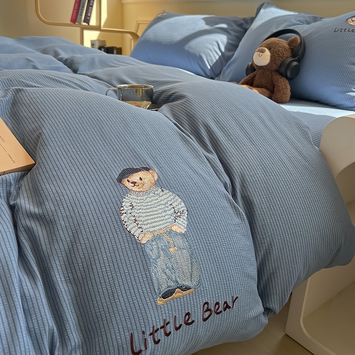 91家纺网 家纺一手货源 找家纺 （总）眠帛家居 2024新款水洗棉提花刺绣四件套熊先生-风格二