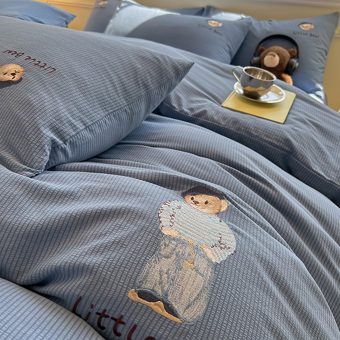 91家纺网 家纺一手货源 找家纺 （总）眠帛家居 2024新款水洗棉提花刺绣四件套熊先生-风格二