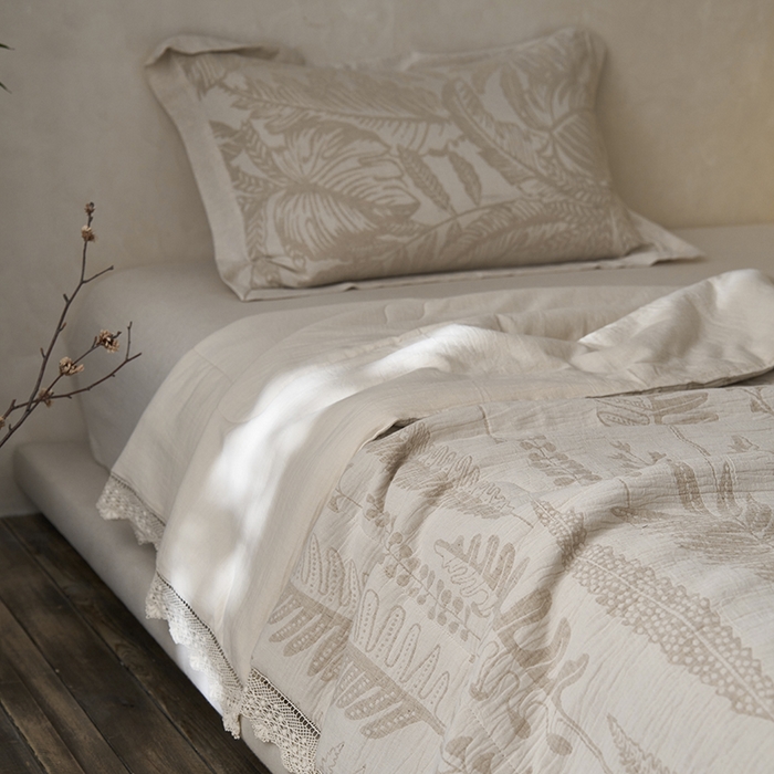 91家纺网 家纺一手货源 找家纺 2024新款亚麻大提花全新系列多功能夏被 铃兰颂-米白色花边款