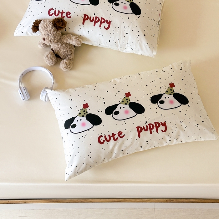 91家纺网 家纺一手货源 找家纺 觅糖家纺 2024新款全棉双面数码印花枕套 ins卡通-三只小狗