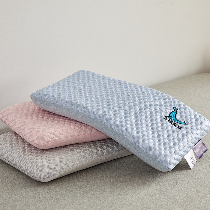 91家纺网 家纺一手货源 找家纺 （总）沃兰国际 2024新款儿童云眠凉感豆豆乳胶枕枕头枕芯30*50cm
