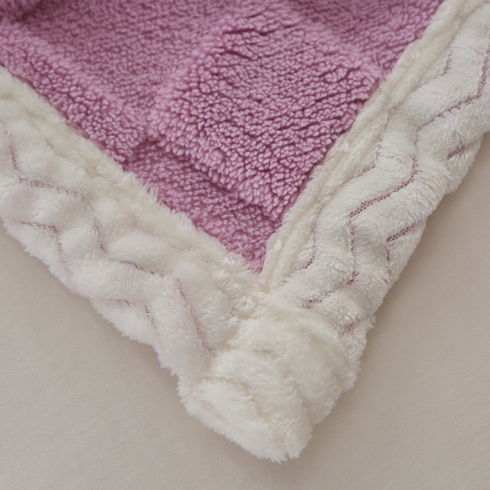 91家纺网 家纺一手货源 找家纺 芸锦豪 2024新款意大利面包格毛毯-包边款 面包格包边款-莫奈紫