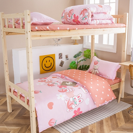 91家纺网 家纺一手货源 找家纺 （总）卡斯诺家纺馆 2025新款亲肤芦荟棉印花学生宿舍上下铺三件套四件套