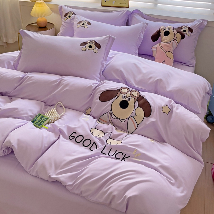 91家纺网 家纺一手货源 找家纺 2024新款磨毛水洗棉可爱萌趣四件套--萌犬小巴系列 萌犬小巴-紫