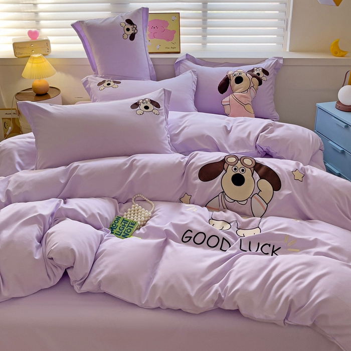 91家纺网 家纺一手货源 找家纺 2024新款磨毛水洗棉可爱萌趣四件套--萌犬小巴系列 萌犬小巴-紫