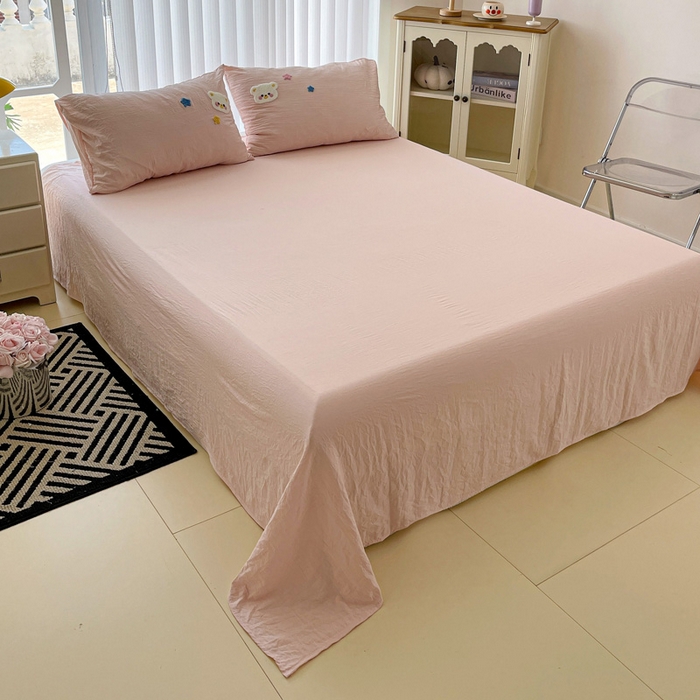 91家纺网 家纺一手货源 找家纺 韩巢家纺 2024新款四季通用超柔水洗棉毛巾绣四件套-幸运熊系列（提供精美卖家秀） 幸运熊浅粉