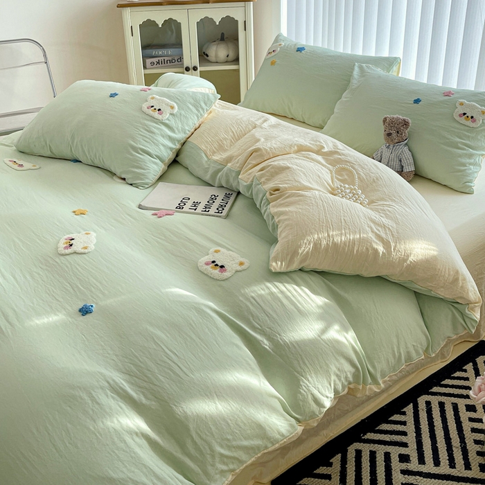 91家纺网 家纺一手货源 找家纺 韩巢家纺 2024新款超柔水洗棉毛巾绣单件被套-幸运熊系列（提供精美卖家秀 ） 幸运熊浅绿黄