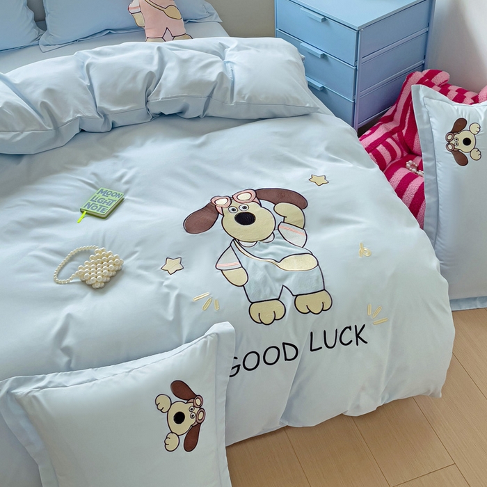 91家纺网 家纺一手货源 找家纺 2024新款磨毛水洗棉可爱萌趣四件套--萌犬小巴系列 萌犬小巴-蓝