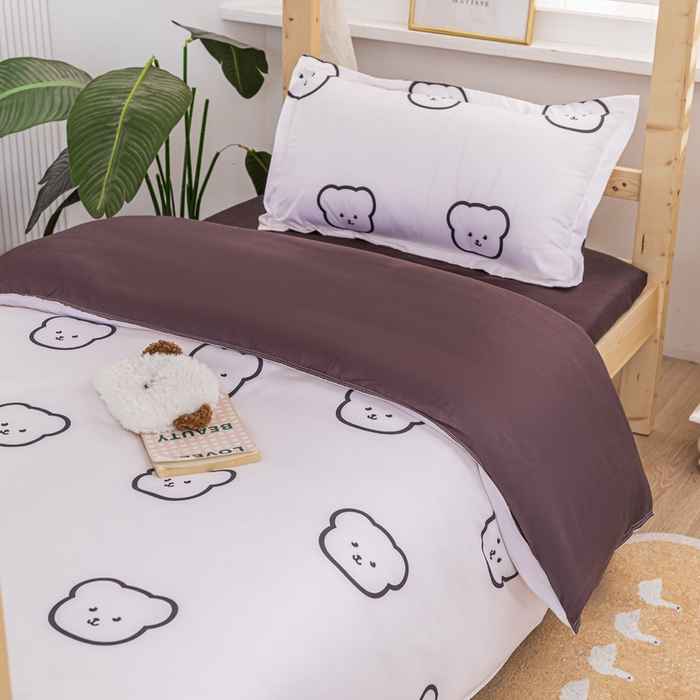 91家纺网 家纺一手货源 找家纺 卡斯诺家纺馆 2025新款亲肤芦荟棉印花学生宿舍上下铺三件套四件套 熊豆豆