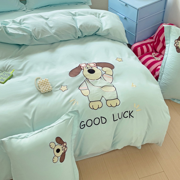 91家纺网 家纺一手货源 找家纺 2024新款磨毛水洗棉可爱萌趣四件套--萌犬小巴系列 萌犬小巴-繁星蓝