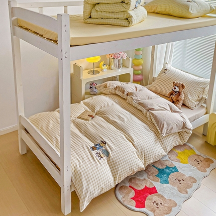 （总）2024新款磨毛水洗棉学生宿舍精美刺绣时尚格子四件套--小熊老师系列