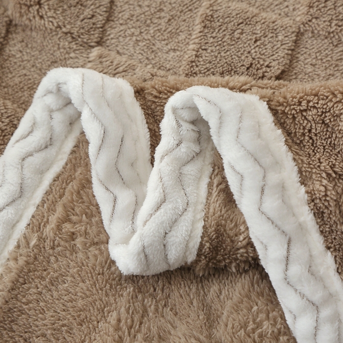 91家纺网 家纺一手货源 找家纺 芸锦豪 2024新款意大利面包格毛毯-包边款 面包格包边款-咖色