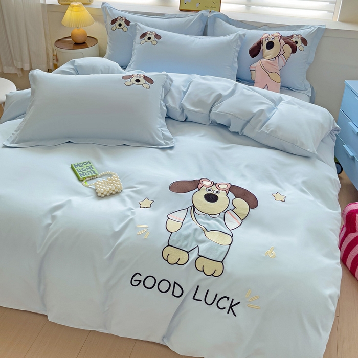 91家纺网 家纺一手货源 找家纺 2024新款磨毛水洗棉可爱萌趣四件套--萌犬小巴系列 萌犬小巴-蓝