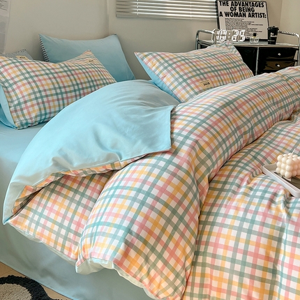 91家纺网 家纺一手货源 找家纺 卡斯诺家纺馆 2025新款105克贴标款四件套-风格一 五彩格