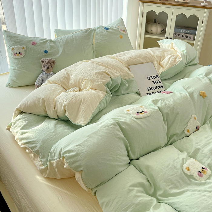 91家纺网 家纺一手货源 找家纺 韩巢家纺 2024新款超柔水洗棉毛巾绣单件被套-幸运熊系列（提供精美卖家秀 ） 幸运熊浅绿黄