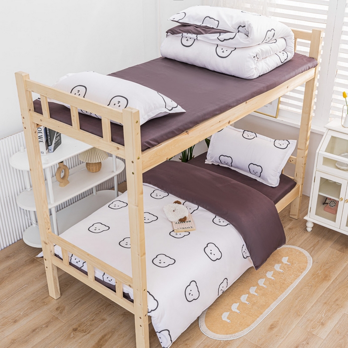 91家纺网 家纺一手货源 找家纺 卡斯诺家纺馆 2025新款亲肤芦荟棉印花学生宿舍上下铺三件套四件套 熊豆豆