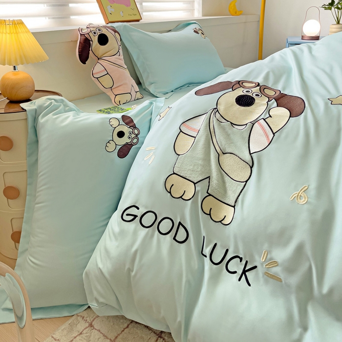 91家纺网 家纺一手货源 找家纺 2024新款磨毛水洗棉可爱萌趣四件套--萌犬小巴系列 萌犬小巴-繁星蓝