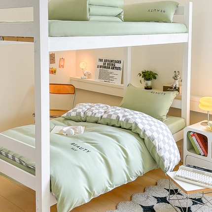 91家纺网 家纺一手货源 找家纺 2025新款学生季亲肤水洗棉刺绣学生三件套-布丁系列 牛油果