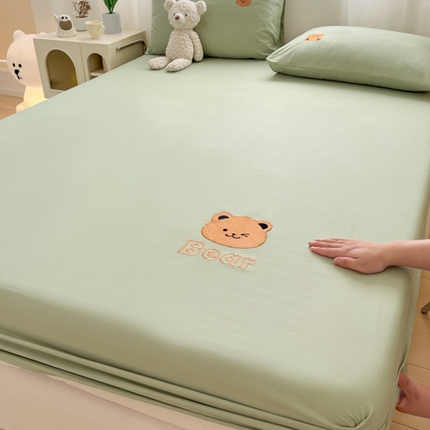 九亭家纺  2024新款熊熊系列全棉刺绣单层床笠 熊熊-清风绿