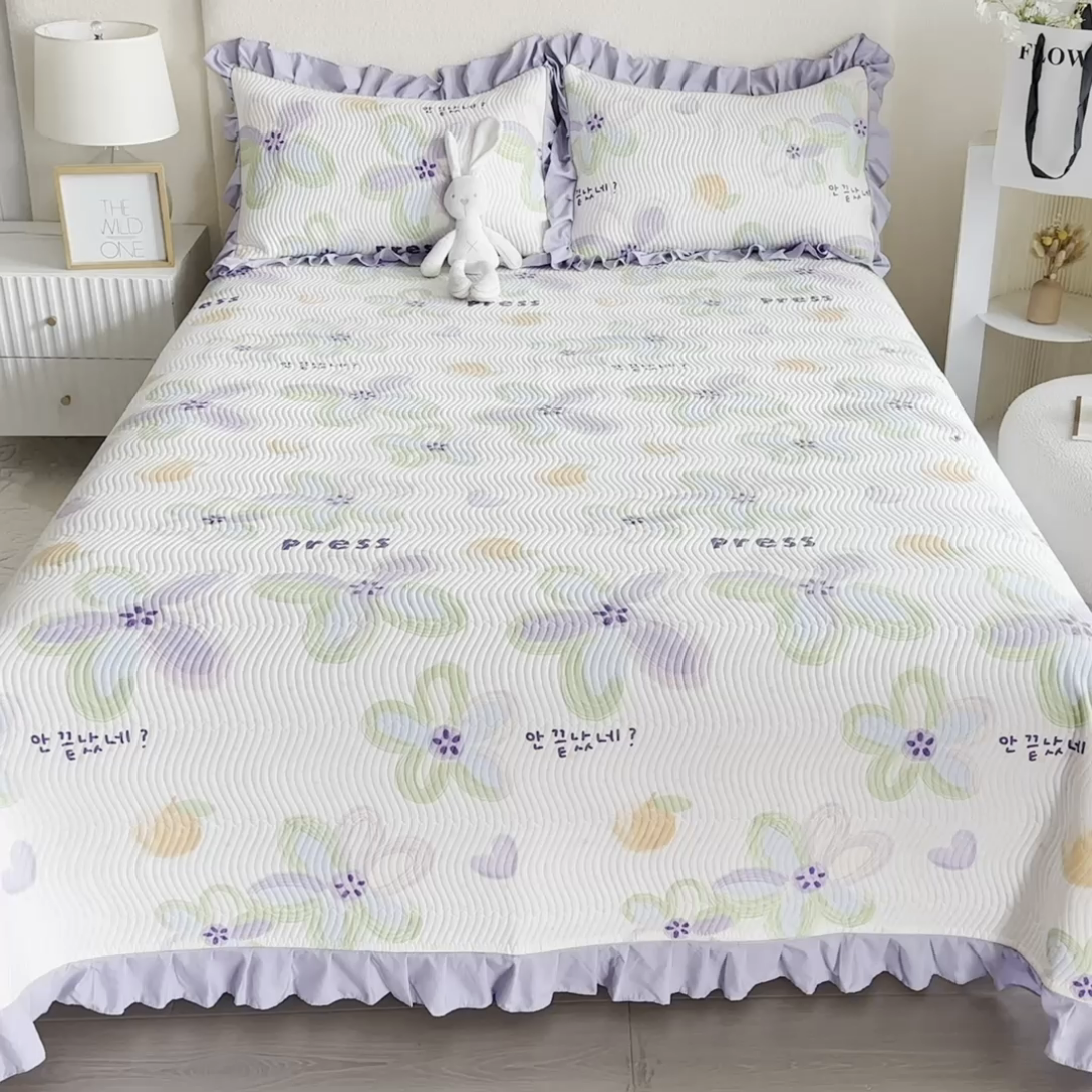 91家纺网 家纺一手货源 找家纺 恋绒家纺 2025新款全棉床盖纯棉夹棉床盖花边款直角款（可定做） 和风絮语