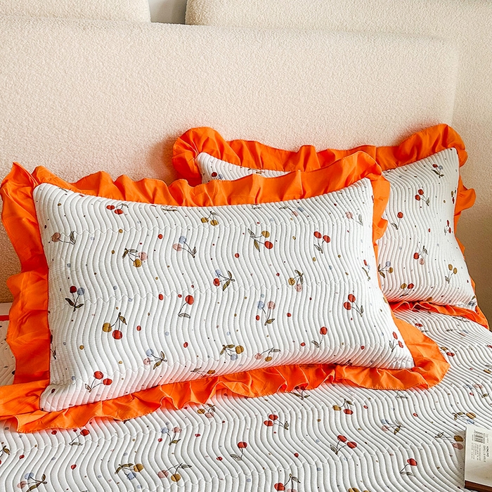 91家纺网 家纺一手货源 找家纺 恋绒家纺 2025新款全棉床盖纯棉夹棉床盖花边款直角款（可定做） 果香四季