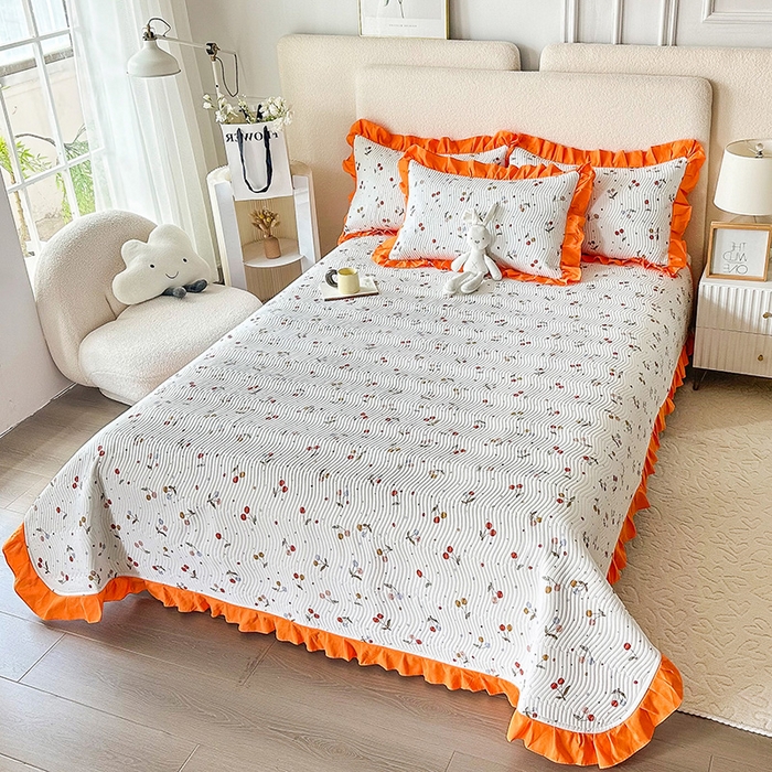 91家纺网 家纺一手货源 找家纺 恋绒家纺 2025新款全棉床盖纯棉夹棉床盖花边款直角款（可定做） 果香四季