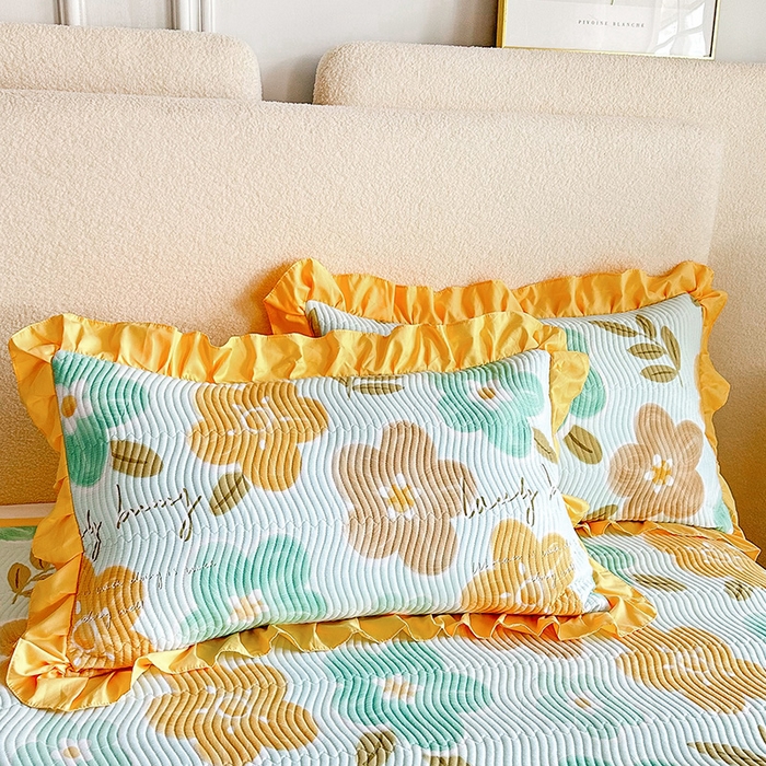 91家纺网 家纺一手货源 找家纺 恋绒家纺 2025新款全棉床盖纯棉夹棉床盖花边款直角款（可定做） 幸福里