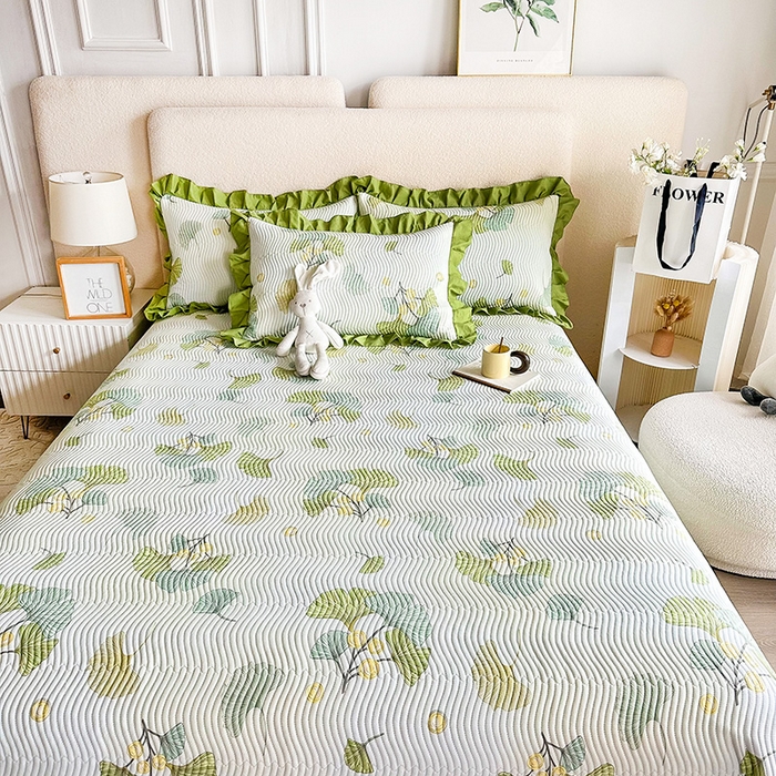 91家纺网 家纺一手货源 找家纺 恋绒家纺 2025新款全棉床盖纯棉夹棉床盖花边款直角款（可定做） 银杏叶语