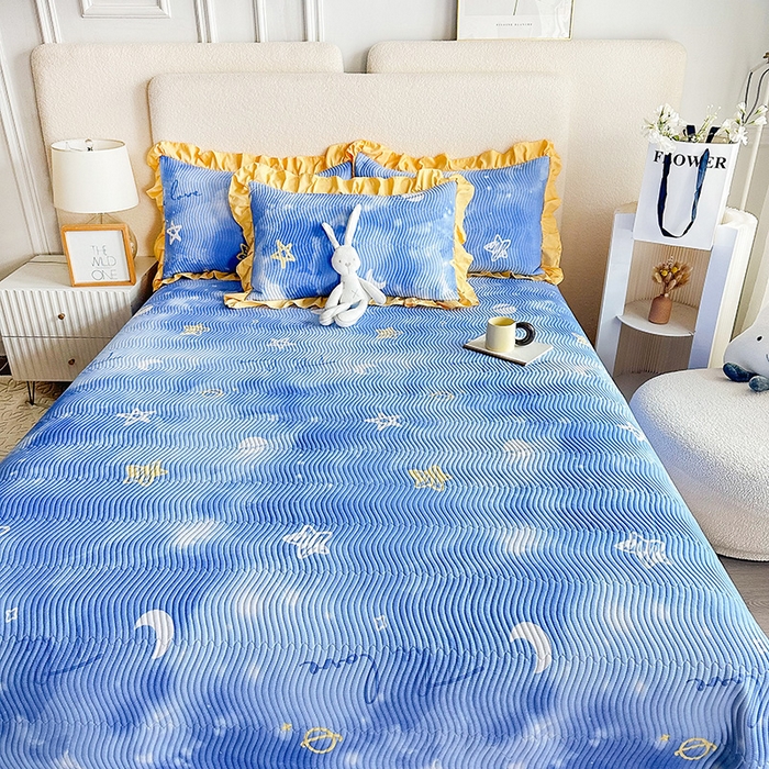 91家纺网 家纺一手货源 找家纺 恋绒家纺 2025新款全棉床盖纯棉夹棉床盖花边款直角款（可定做） 闪耀星空