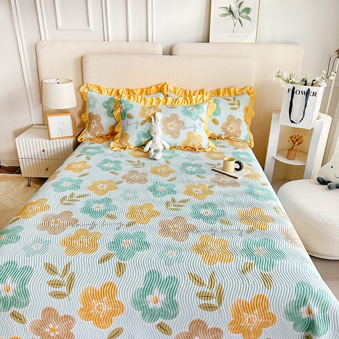 91家纺网 家纺一手货源 找家纺 恋绒家纺 2025新款全棉床盖纯棉夹棉床盖花边款直角款（可定做） 幸福里