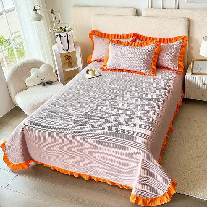 91家纺网 家纺一手货源 找家纺 恋绒家纺 2025新款全棉床盖纯棉夹棉床盖花边款直角款（可定做） 豆沙红