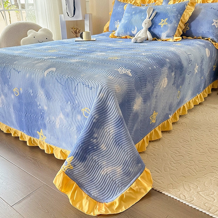91家纺网 家纺一手货源 找家纺 恋绒家纺 2025新款全棉床盖纯棉夹棉床盖花边款直角款（可定做） 闪耀星空
