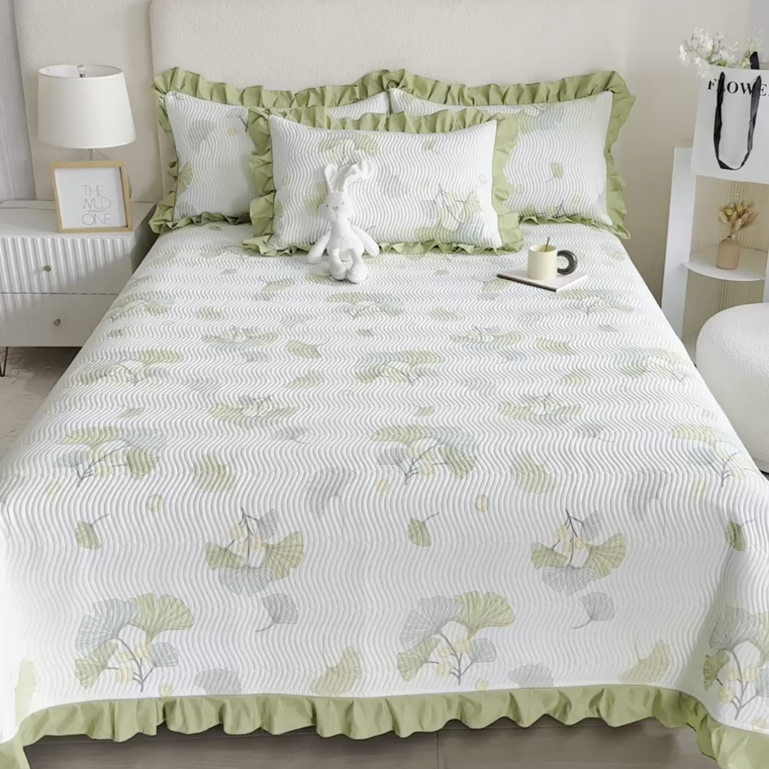 91家纺网 家纺一手货源 找家纺 恋绒家纺 2025新款全棉床盖纯棉夹棉床盖花边款直角款（可定做） 银杏叶语