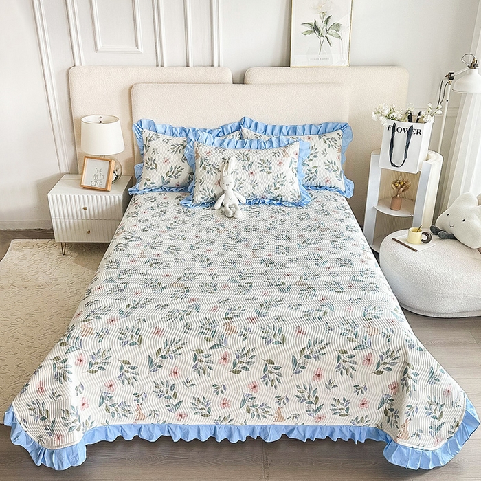 91家纺网 家纺一手货源 找家纺 恋绒家纺 2025新款全棉床盖纯棉夹棉床盖花边款直角款（可定做） 轻纱漫舞