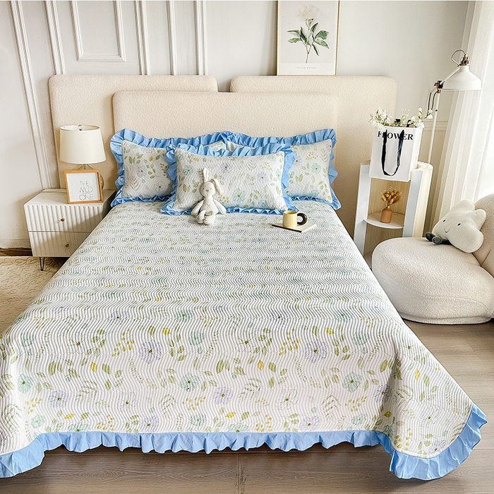 91家纺网 家纺一手货源 找家纺 恋绒家纺 2025新款全棉床盖纯棉夹棉床盖花边款直角款（可定做） 花韵清香