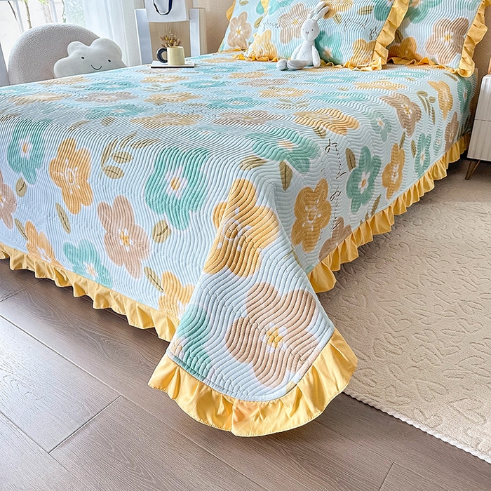 91家纺网 家纺一手货源 找家纺 恋绒家纺 2025新款全棉床盖纯棉夹棉床盖花边款直角款（可定做） 幸福里