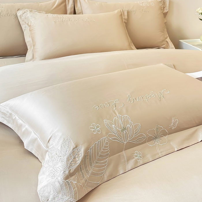 91家纺网 家纺一手货源 找家纺 2024新款亲肤棉磨毛刺绣四件套-花前悦夏 花前悦夏-燕麦奶