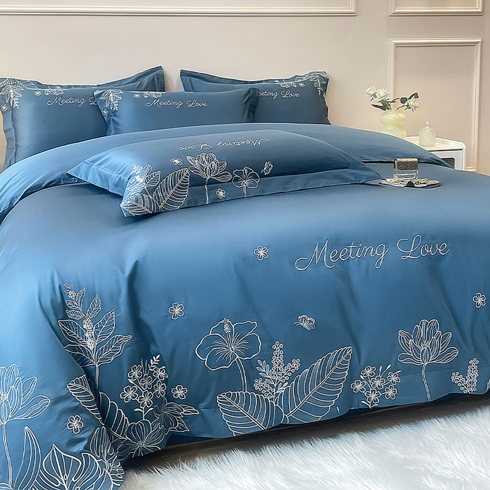 91家纺网 家纺一手货源 找家纺 2024新款亲肤棉磨毛刺绣四件套-花前悦夏 花前悦夏-深海蓝