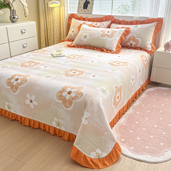91家纺网 家纺一手货源 找家纺 恋绒家纺 2025新款全棉床盖纯棉夹棉床盖花边款直角款（可定做） 春季恋歌-桔