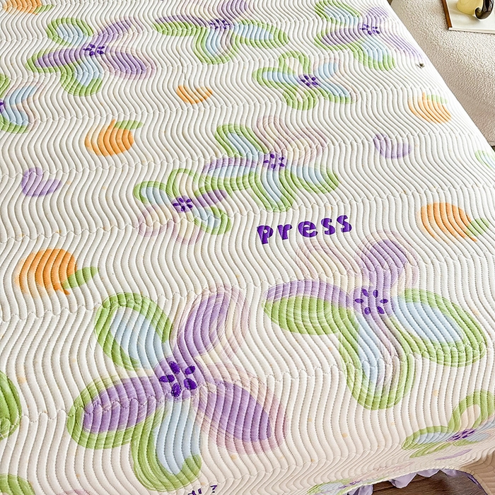 91家纺网 家纺一手货源 找家纺 恋绒家纺 2025新款全棉床盖纯棉夹棉床盖花边款直角款（可定做） 和风絮语